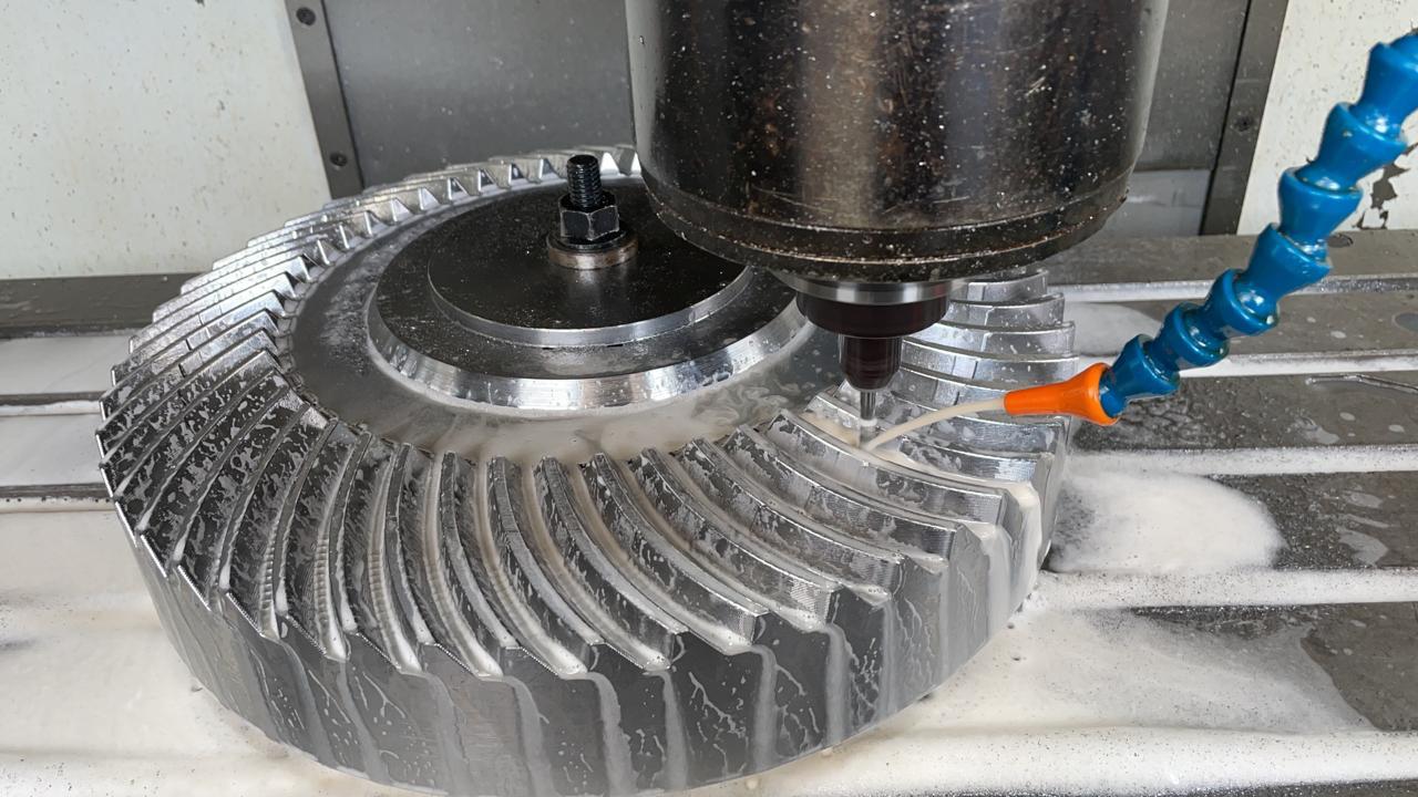 ENGRANE CONICO HELICOIDAL