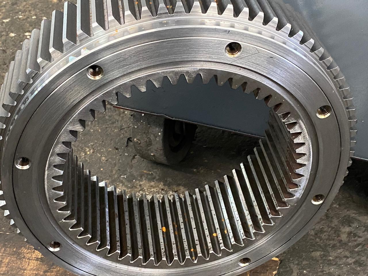 ENGRANE RECTO EXTERIOR CON ENGRANE RECTO INTERIOR